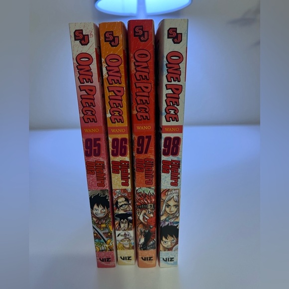 One piece anime book set 95 through 98 excellent condition - Picture 2 of 2